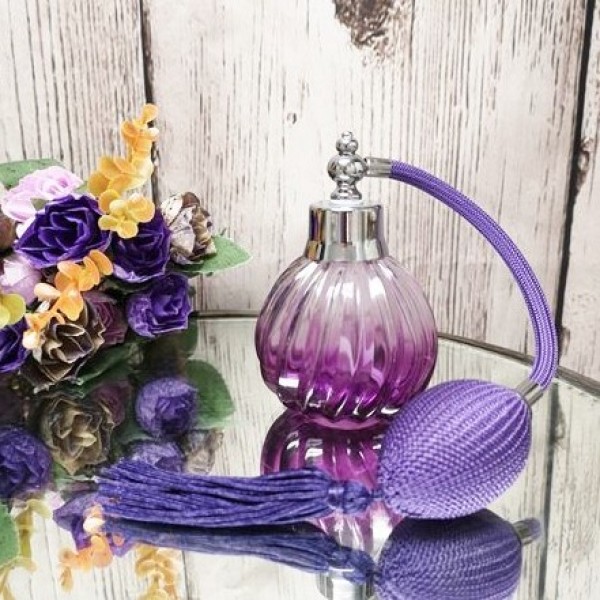 Parfumeuse violette torsadé 